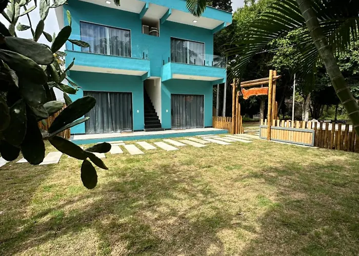 Suites Flor De Maio Porto Seguro